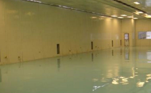 措美自流平环氧地坪中涂